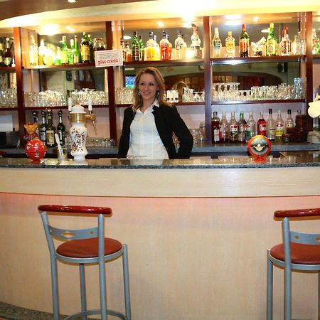 Hotel Restaurant Des Deux Vallees Entraygues-sur-Truyère Εξωτερικό φωτογραφία
