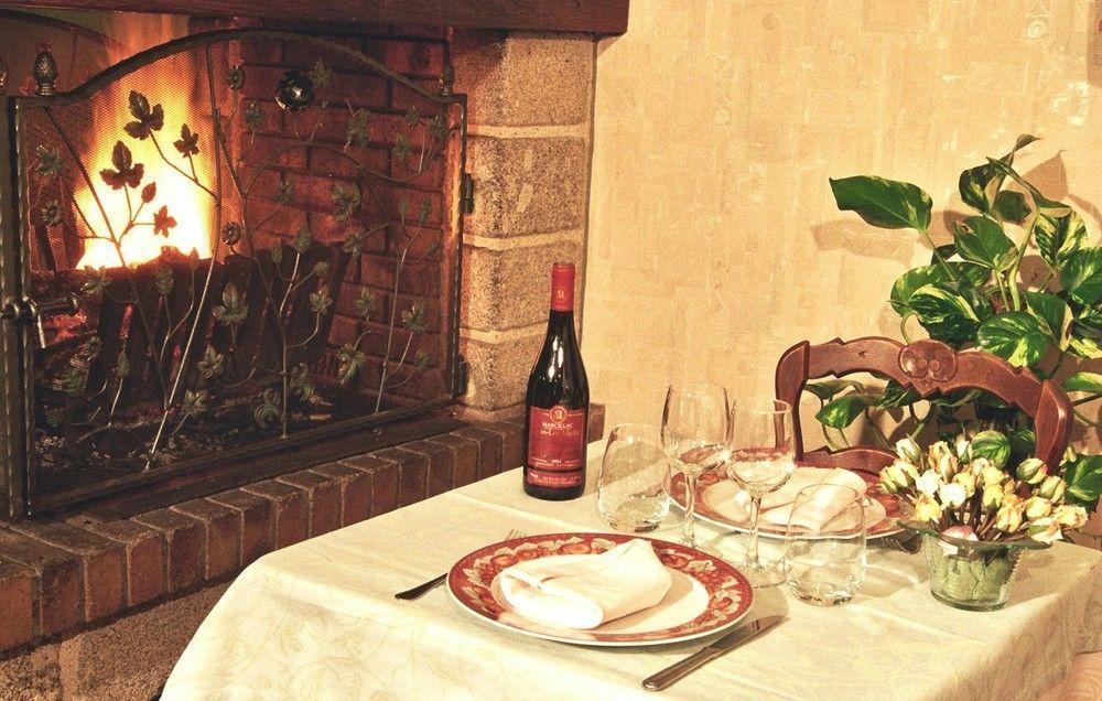 Hotel Restaurant Des Deux Vallees Entraygues-sur-Truyère Εξωτερικό φωτογραφία
