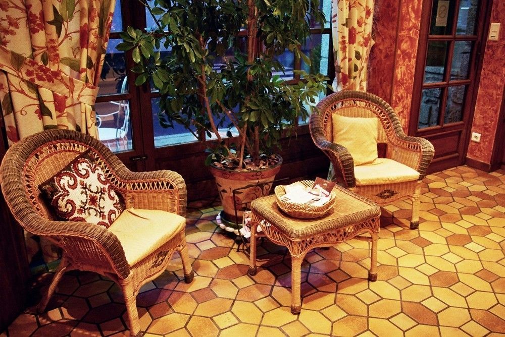Hotel Restaurant Des Deux Vallees Entraygues-sur-Truyère Εξωτερικό φωτογραφία