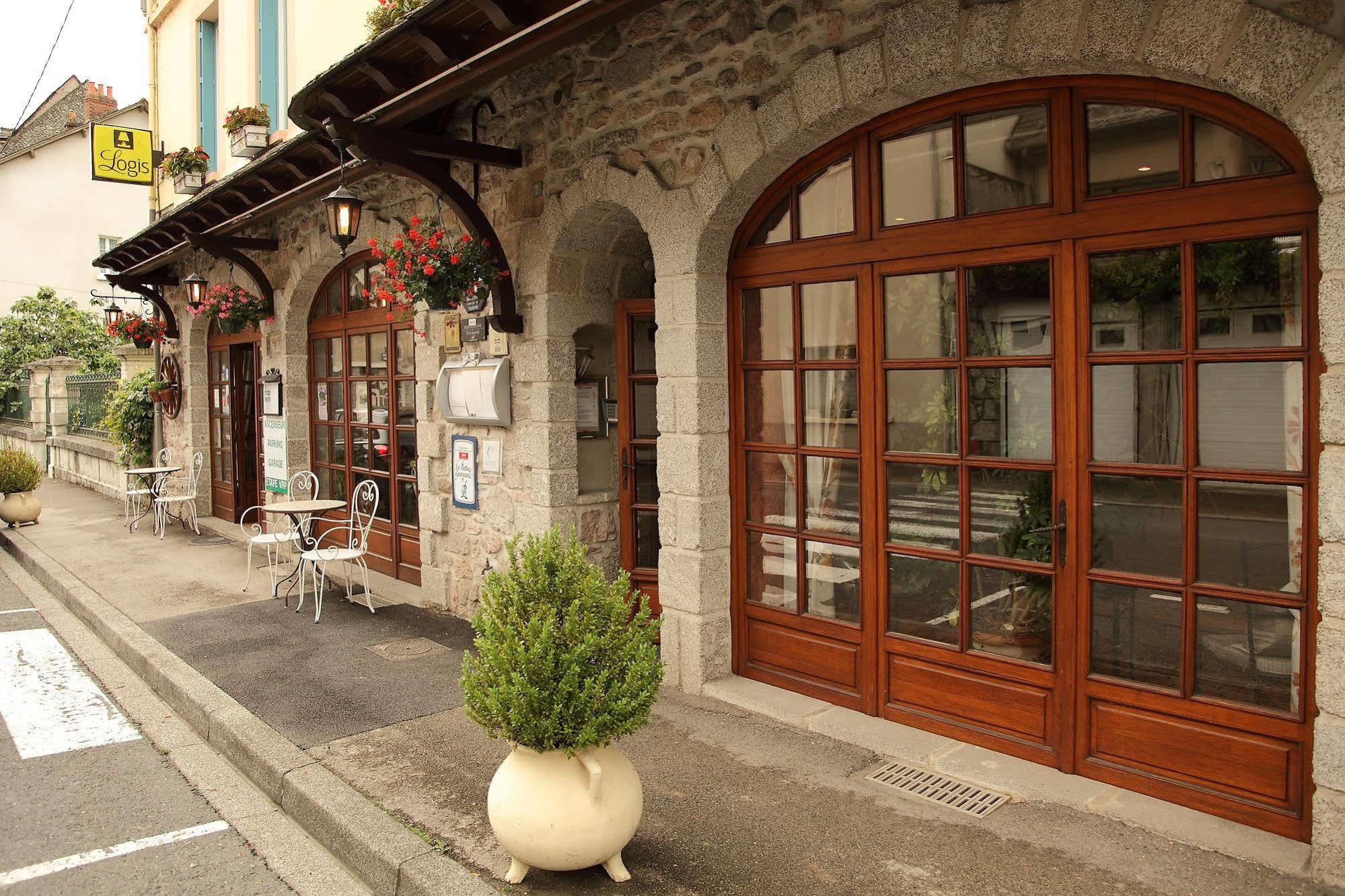 Hotel Restaurant Des Deux Vallees Entraygues-sur-Truyère Εξωτερικό φωτογραφία